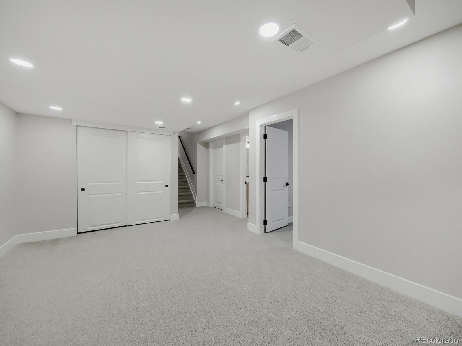 MLS Image #22 for 7555 s madison circle,littleton, Colorado