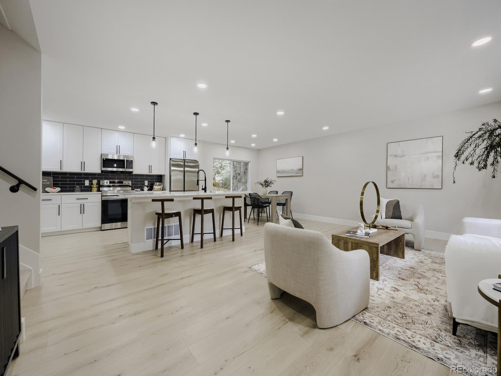 MLS Image #4 for 7555 s madison circle,littleton, Colorado