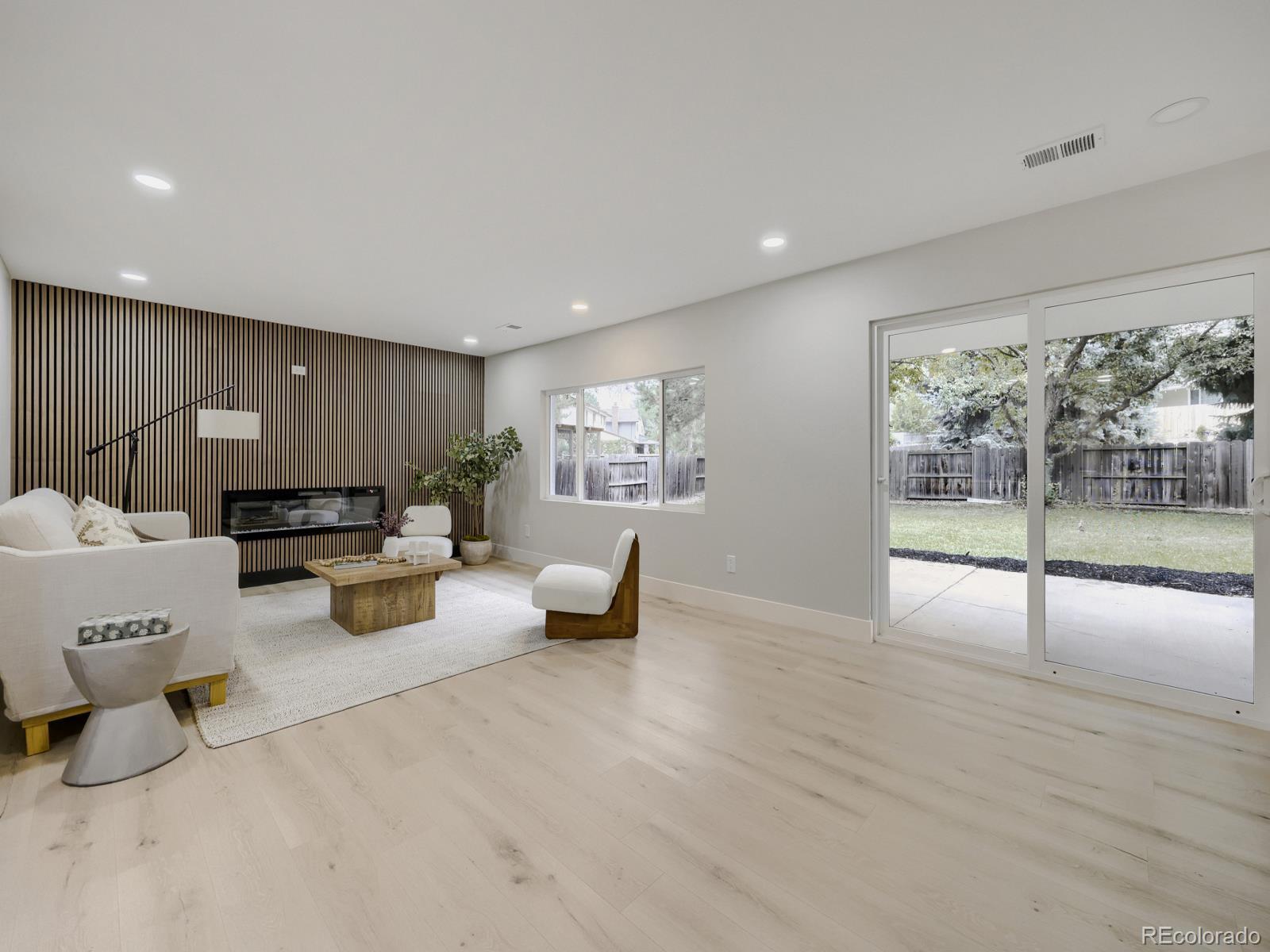 MLS Image #9 for 7555 s madison circle,littleton, Colorado