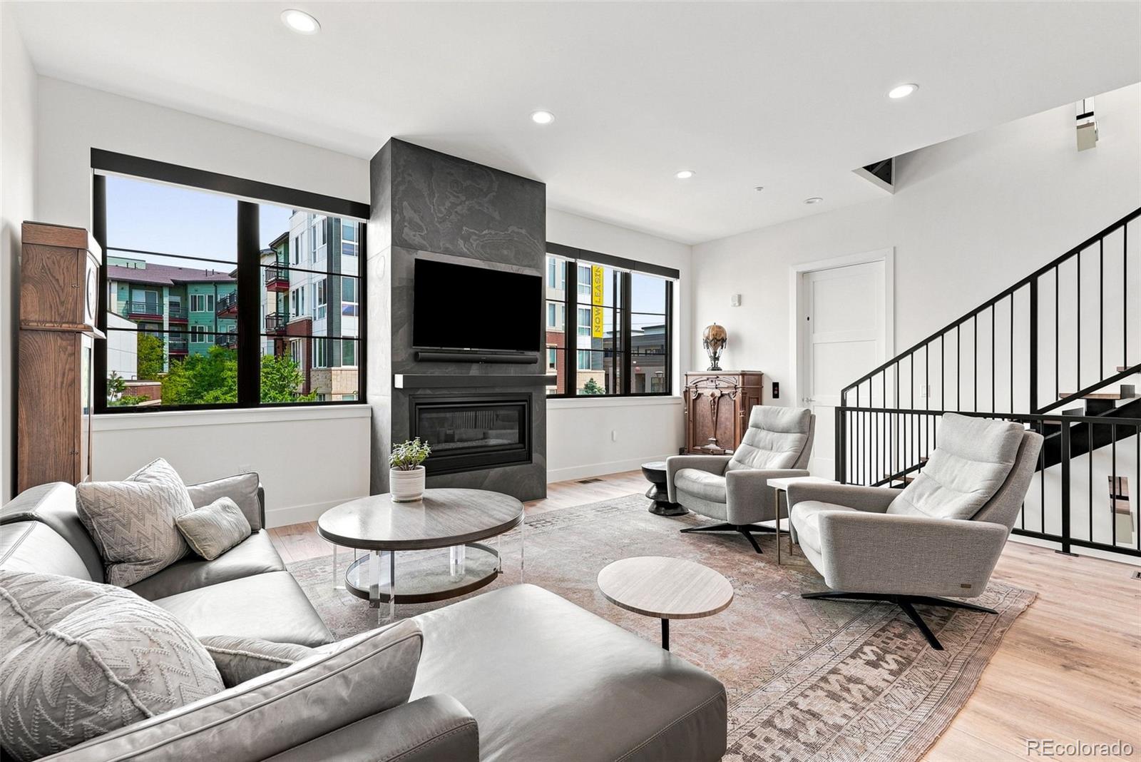 MLS Image #13 for 825  bellaire street,denver, Colorado
