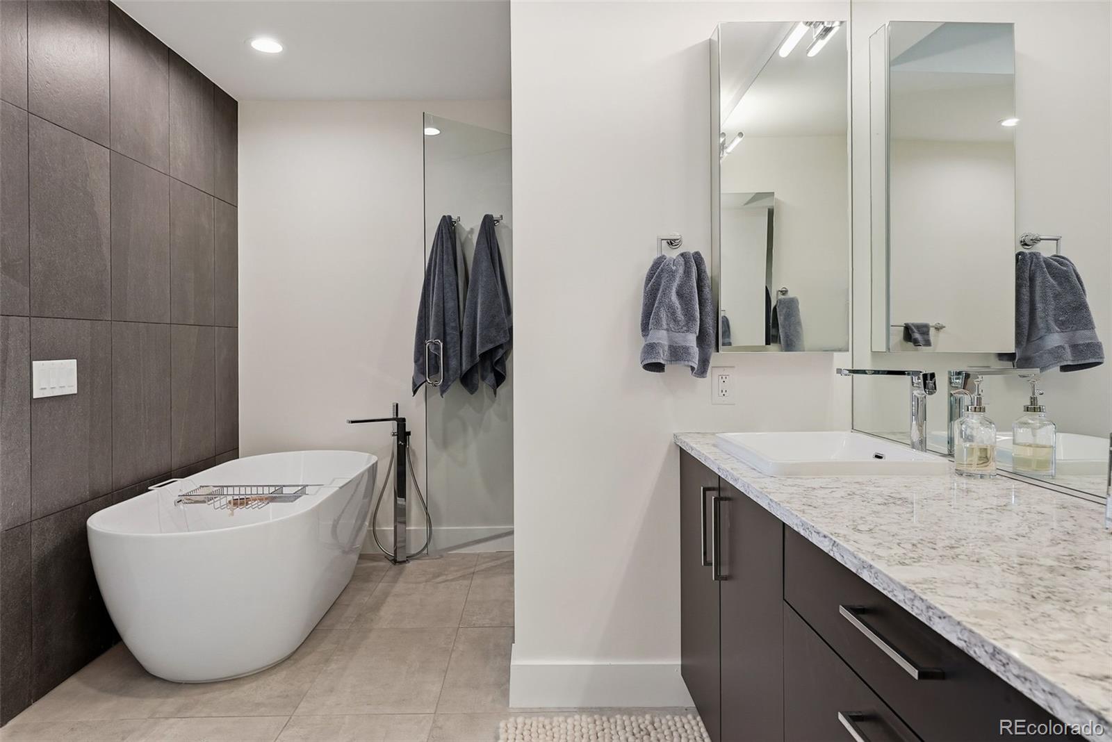 MLS Image #30 for 825  bellaire street,denver, Colorado