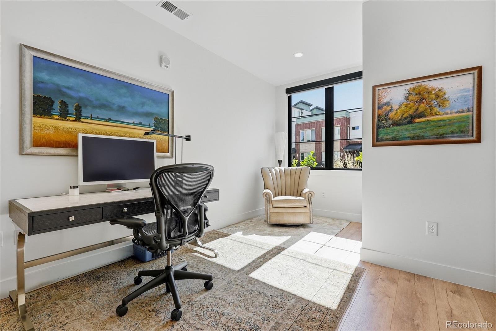 MLS Image #7 for 825  bellaire street,denver, Colorado