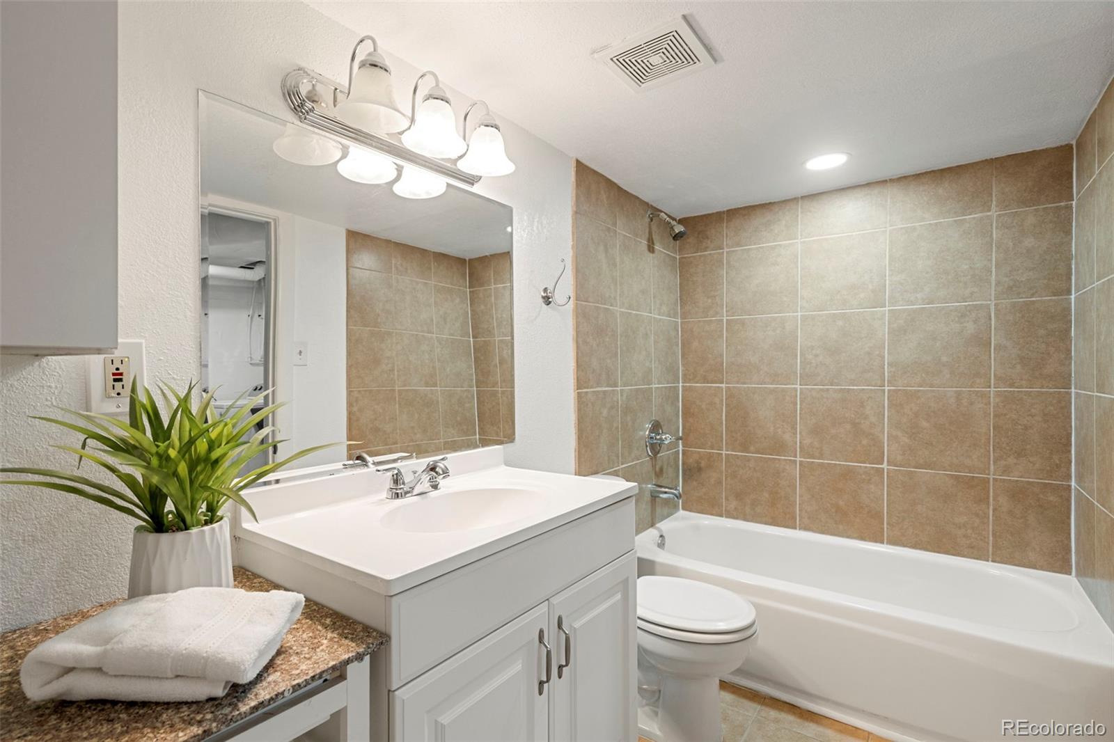 MLS Image #28 for 1644 s cook street,denver, Colorado