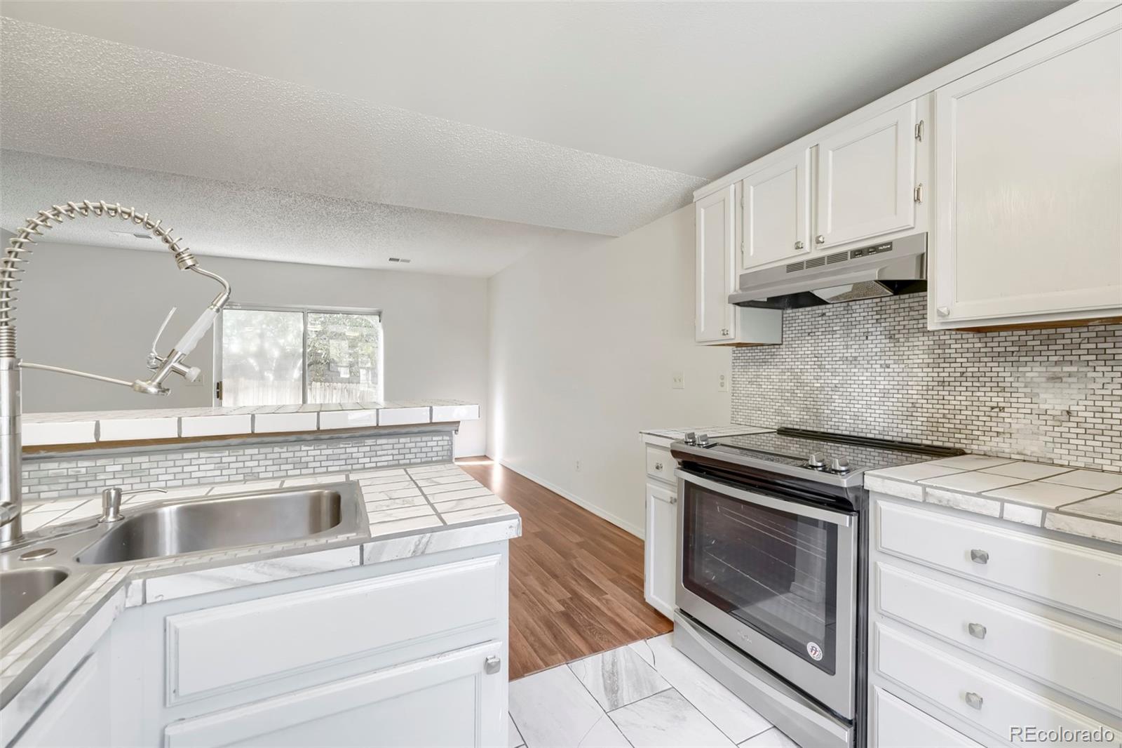 MLS Image #11 for 1543 s ouray circle,aurora, Colorado
