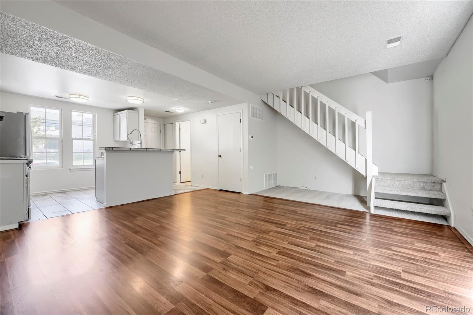 MLS Image #5 for 1543 s ouray circle,aurora, Colorado