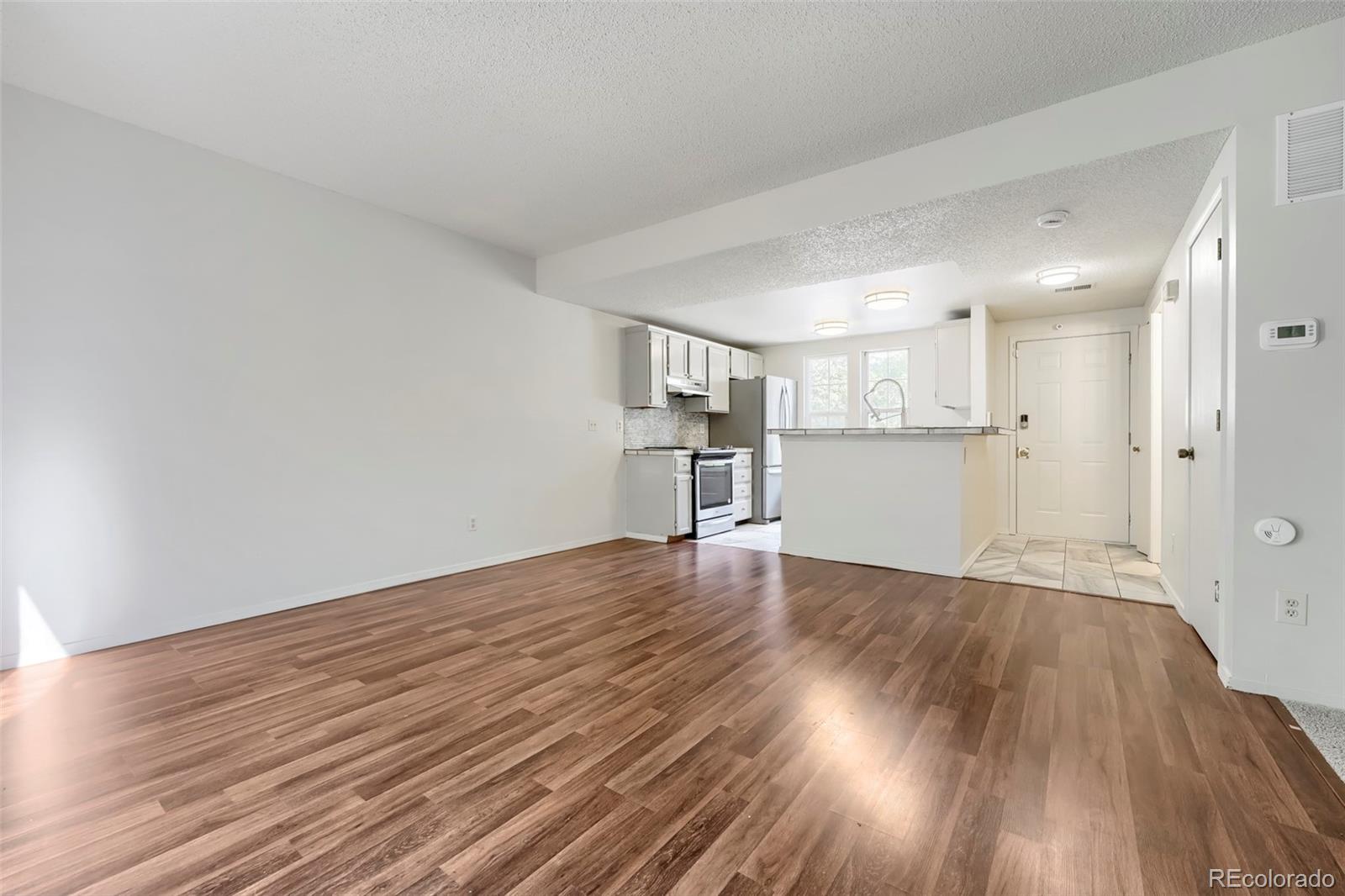 MLS Image #6 for 1543 s ouray circle,aurora, Colorado