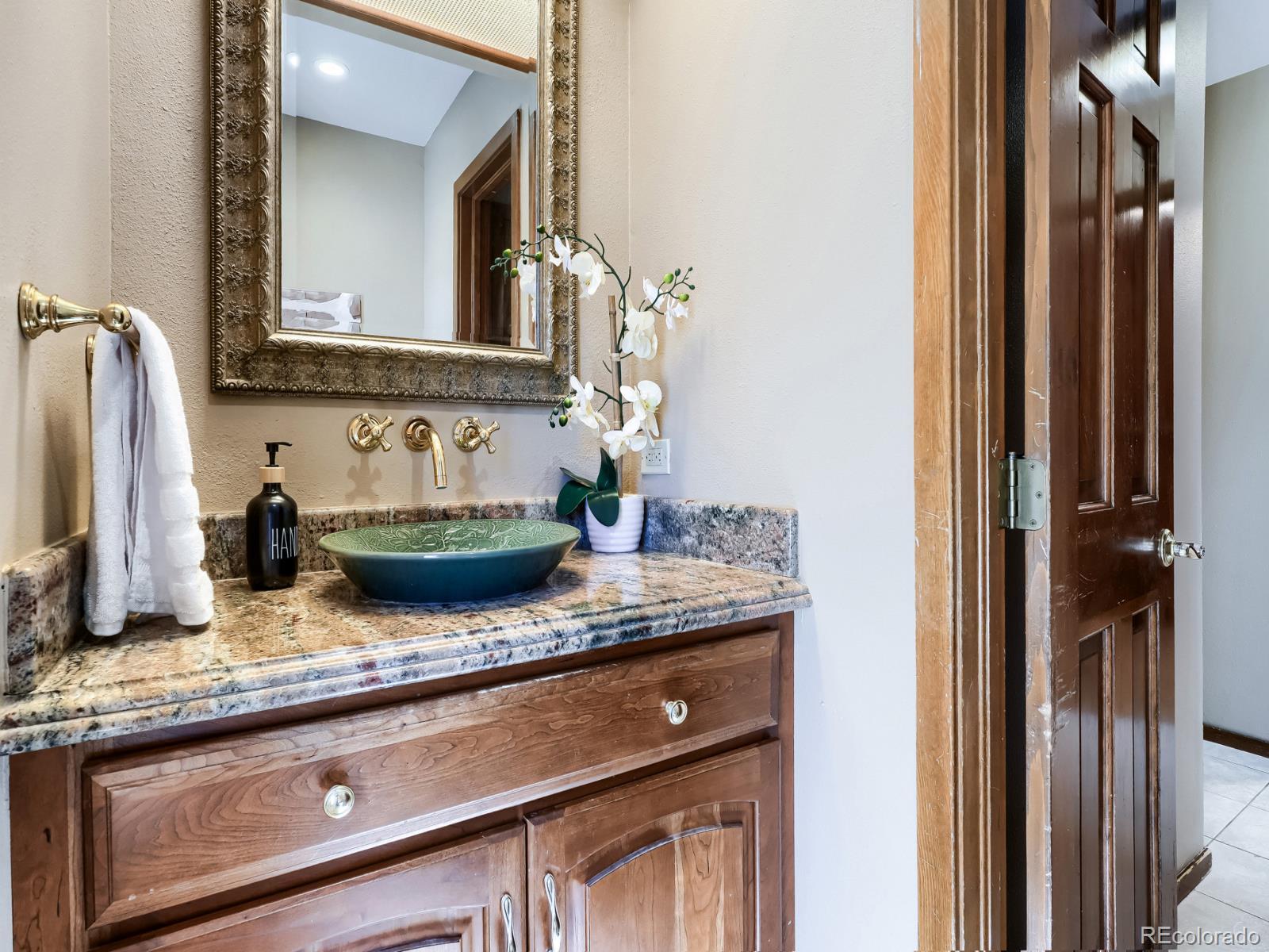 MLS Image #21 for 14071 w center drive,denver, Colorado