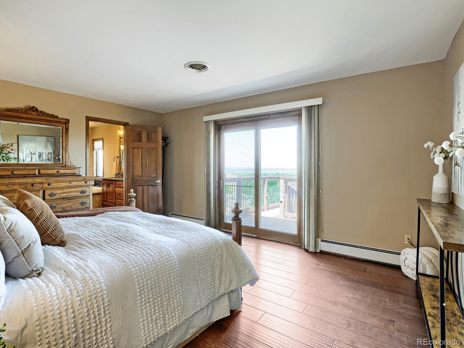 MLS Image #28 for 14071 w center drive,denver, Colorado