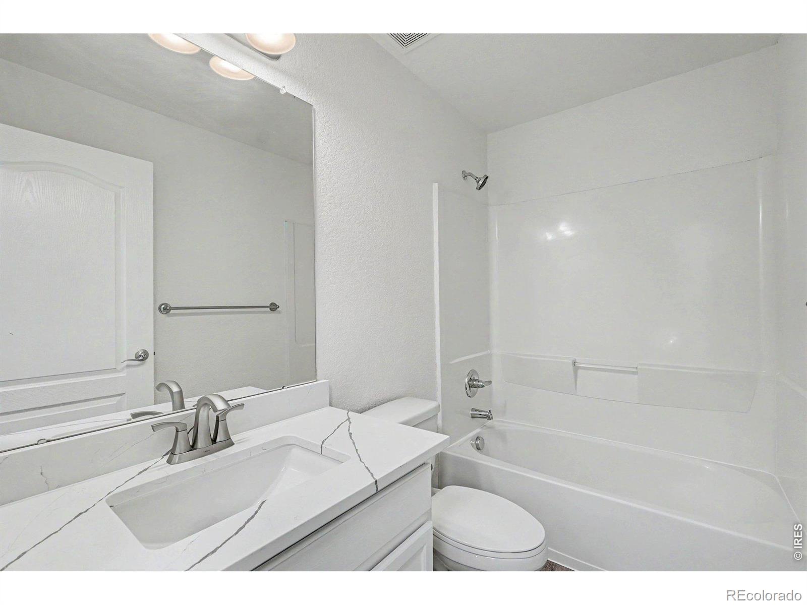 MLS Image #18 for 2134  blue wing drive,johnstown, Colorado