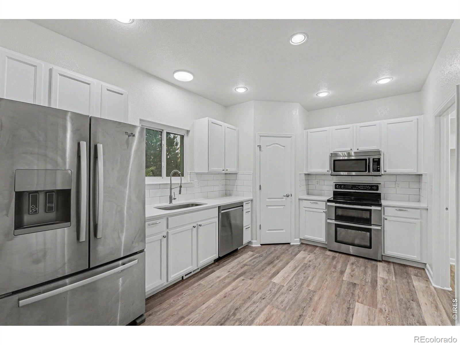 MLS Image #2 for 2134  blue wing drive,johnstown, Colorado