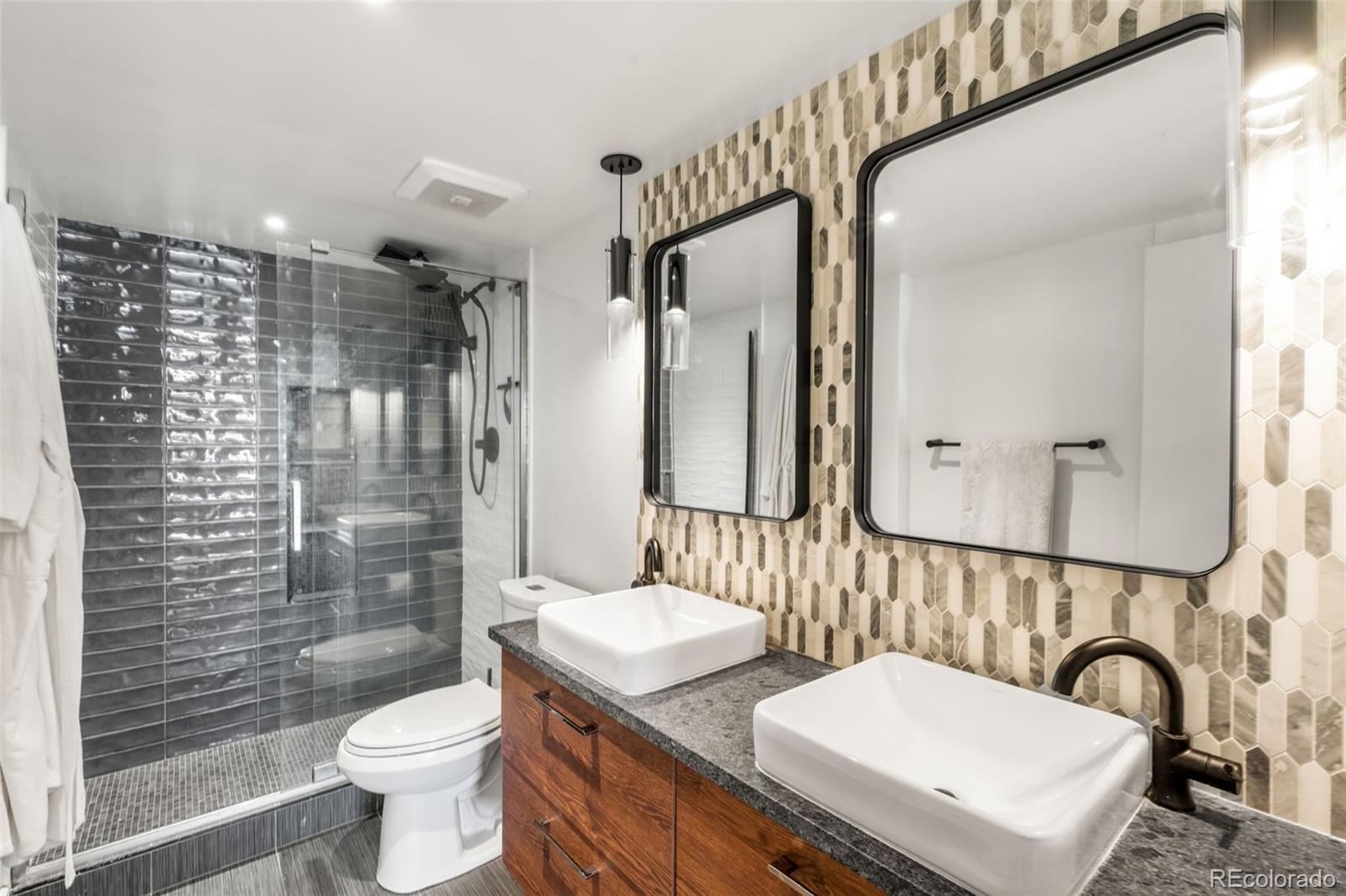 MLS Image #14 for 790 n washington street 1410,denver, Colorado