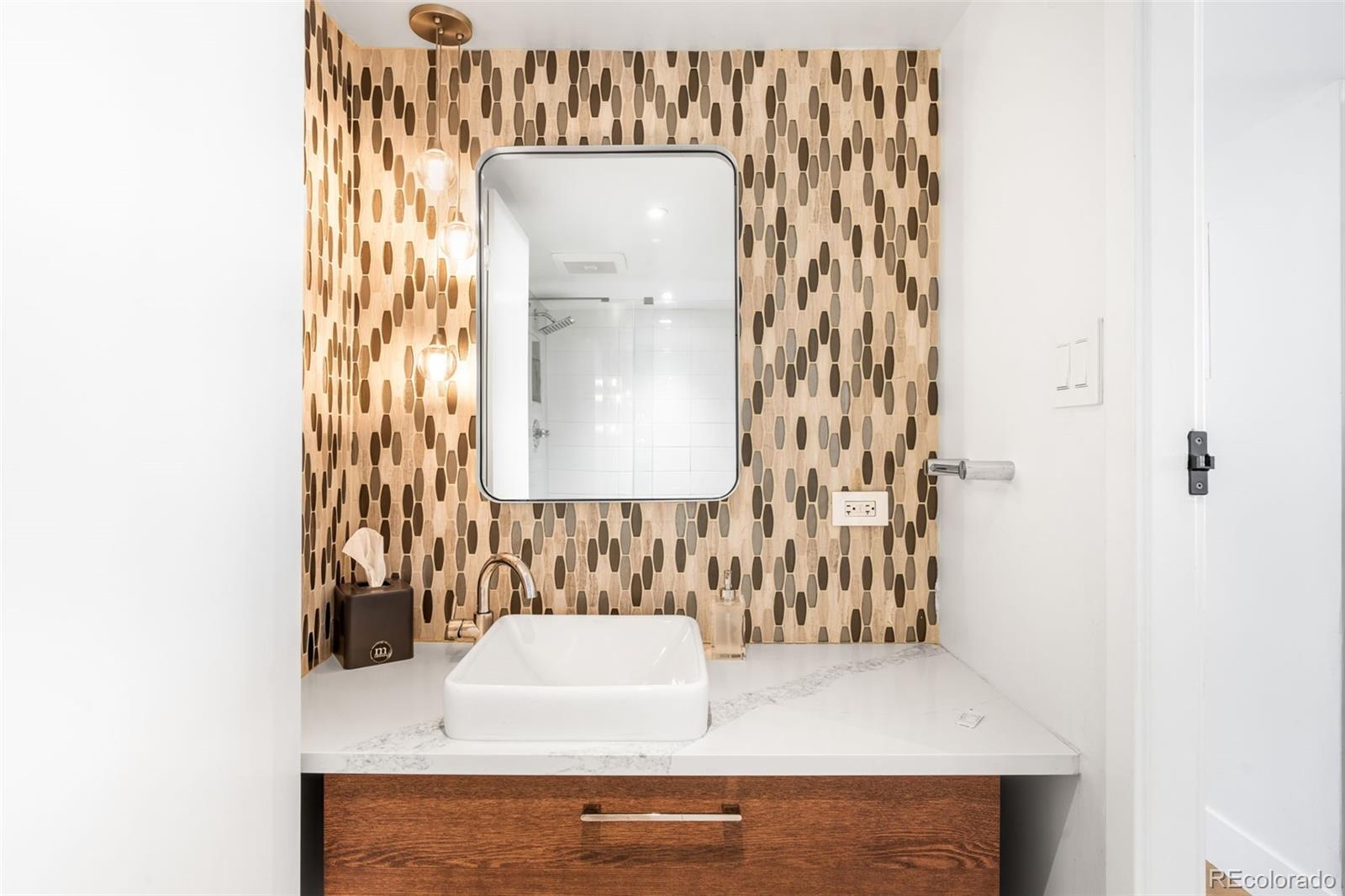 MLS Image #20 for 790 n washington street 1410,denver, Colorado