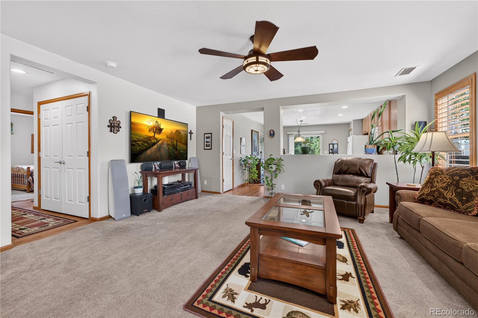 MLS Image #4 for 15895  robins drive,denver, Colorado