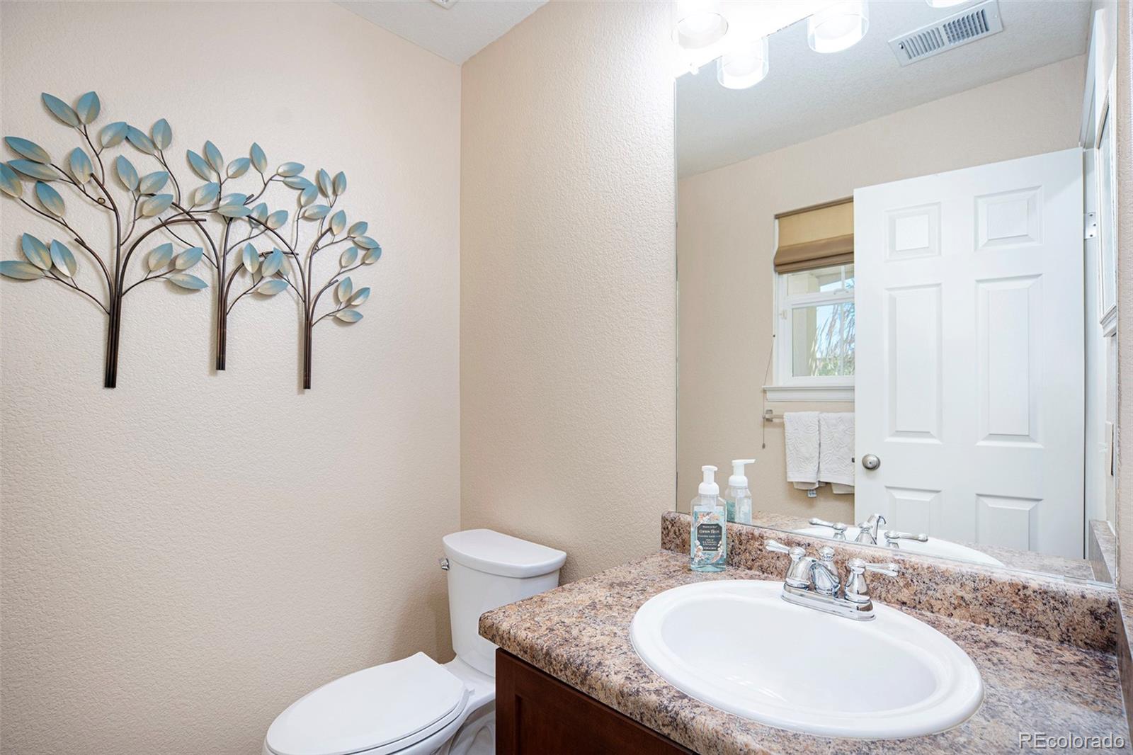 MLS Image #9 for 17232 e kansas drive ,aurora, Colorado