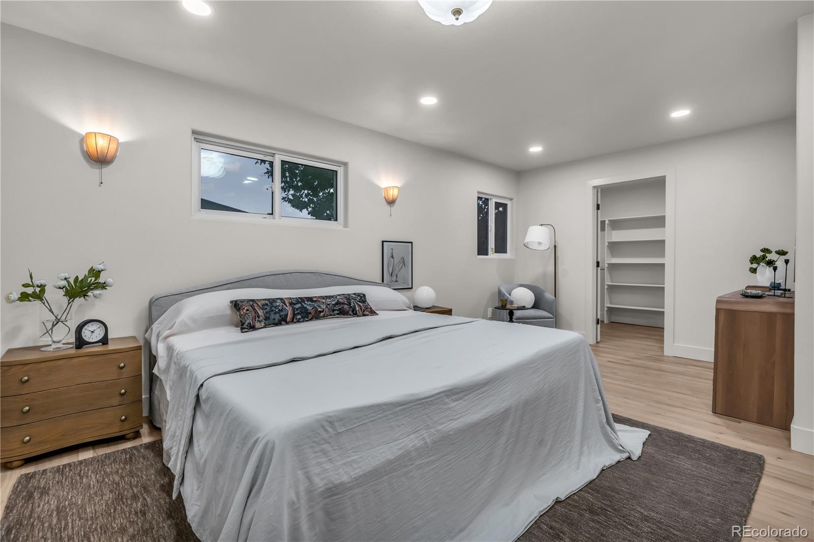 MLS Image #23 for 3091 s holly place,denver, Colorado