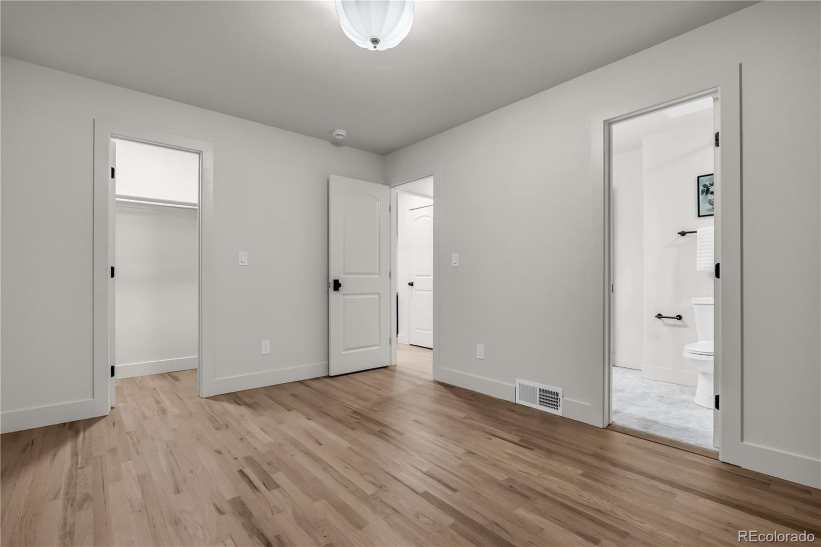 MLS Image #31 for 3091 s holly place,denver, Colorado