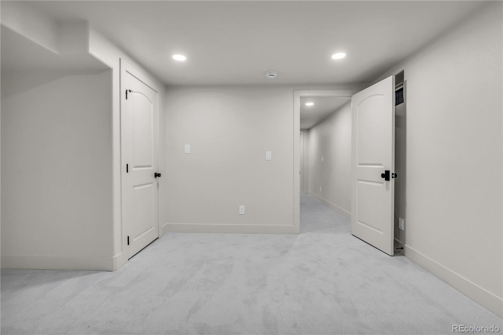 MLS Image #38 for 3091 s holly place,denver, Colorado