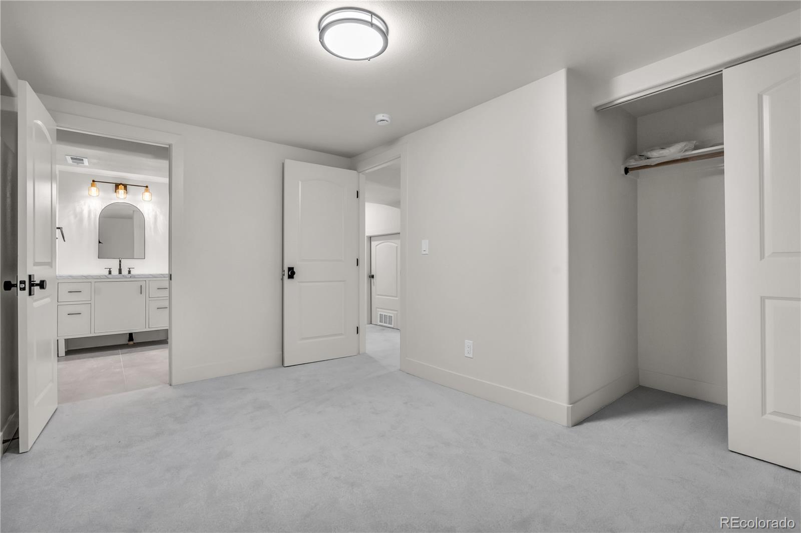 MLS Image #39 for 3091 s holly place,denver, Colorado