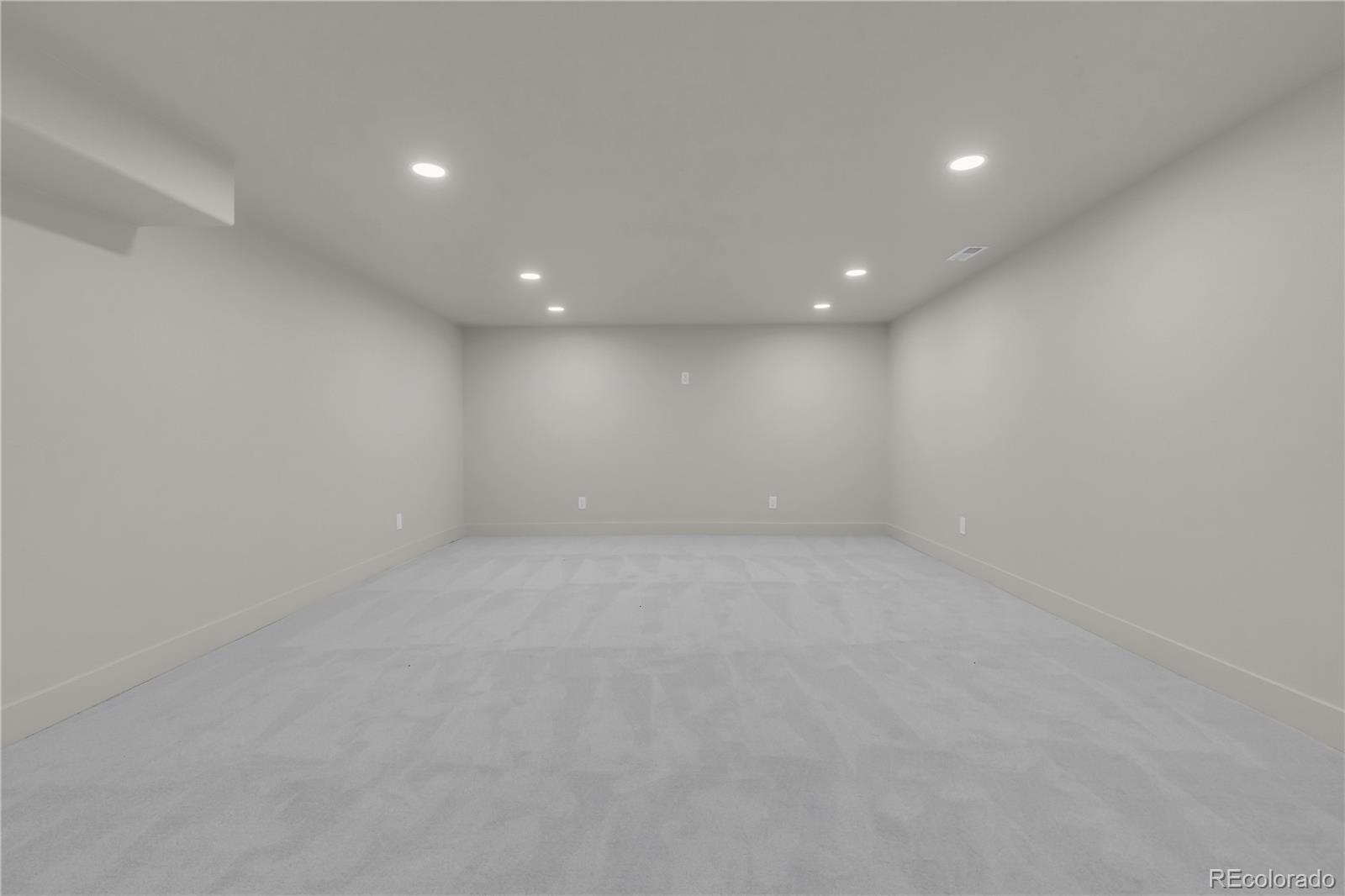 MLS Image #42 for 3091 s holly place,denver, Colorado
