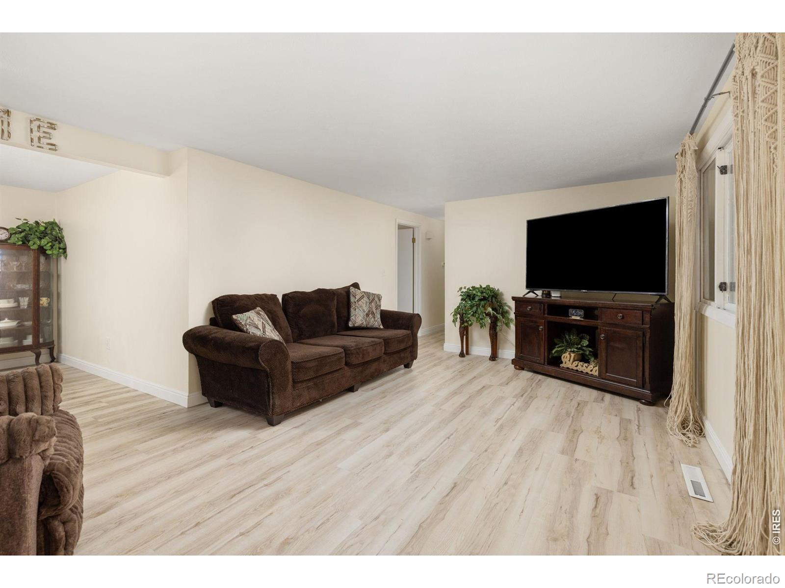 MLS Image #4 for 3750  sheridan avenue,loveland, Colorado