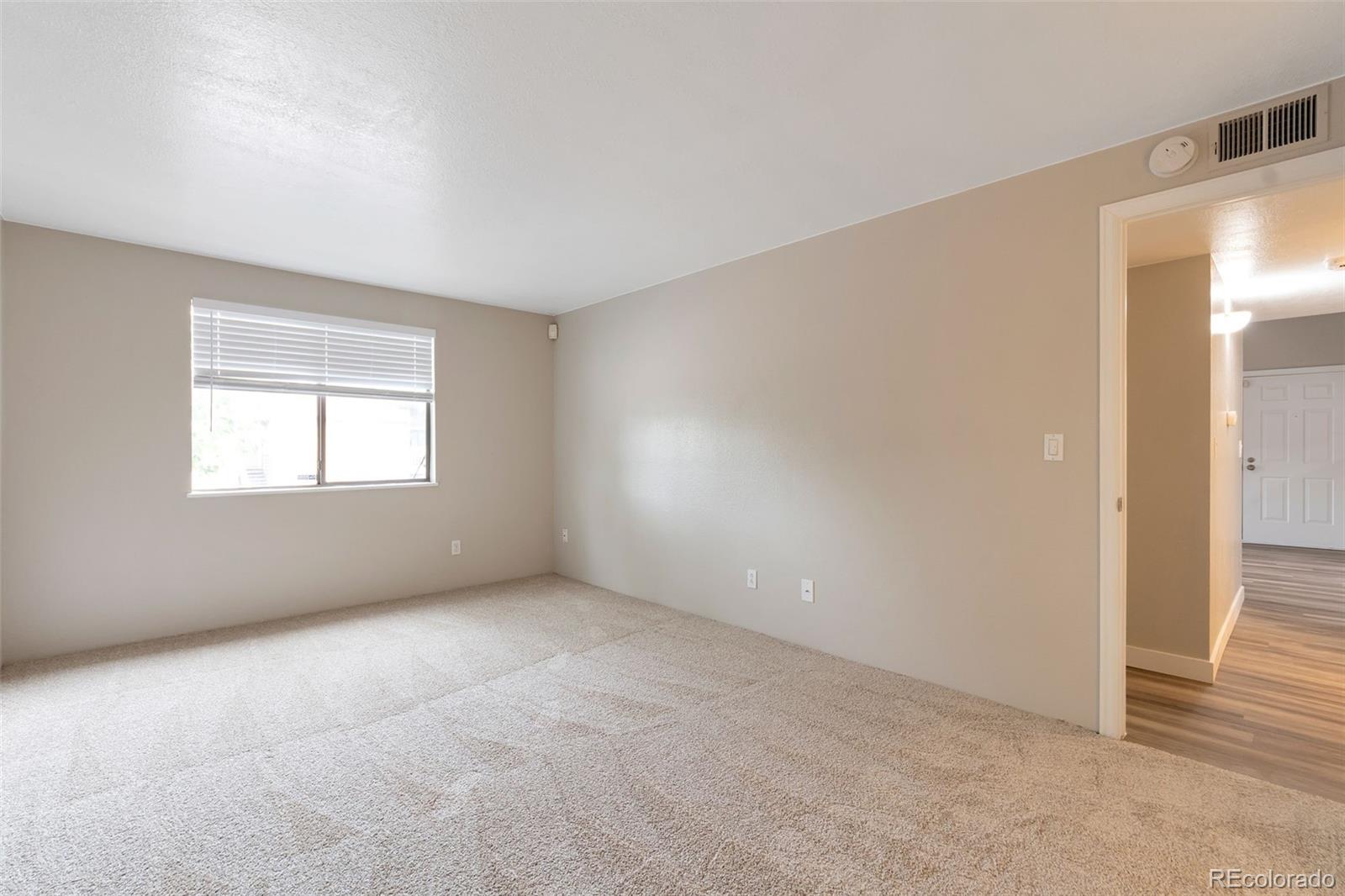 MLS Image #10 for 10323 e peakview avenue,englewood, Colorado