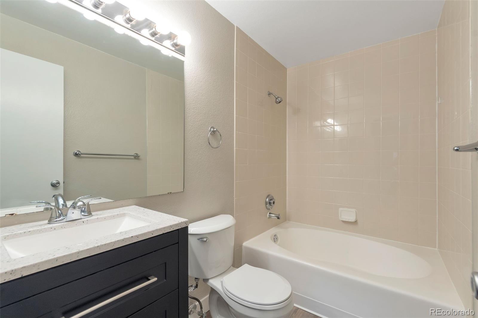 MLS Image #7 for 10323 e peakview avenue,englewood, Colorado