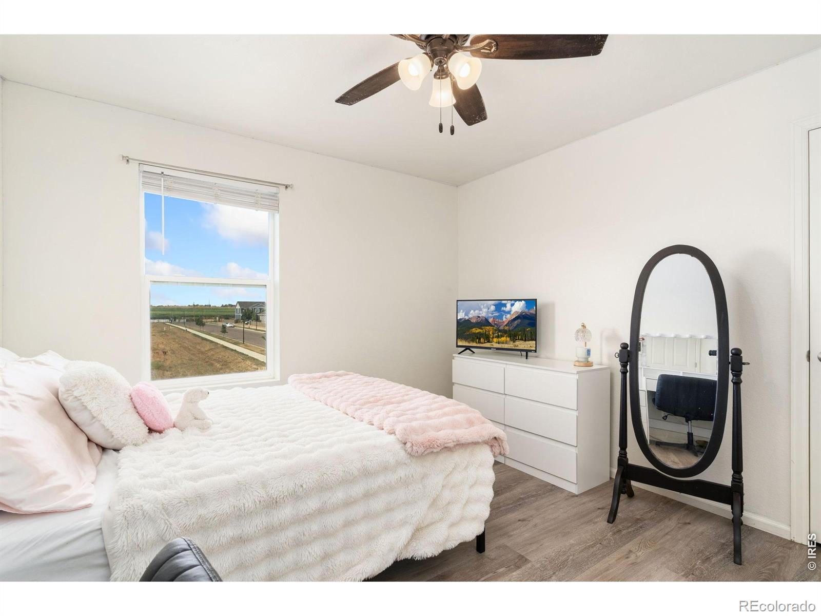 MLS Image #30 for 339  central avenue,severance, Colorado