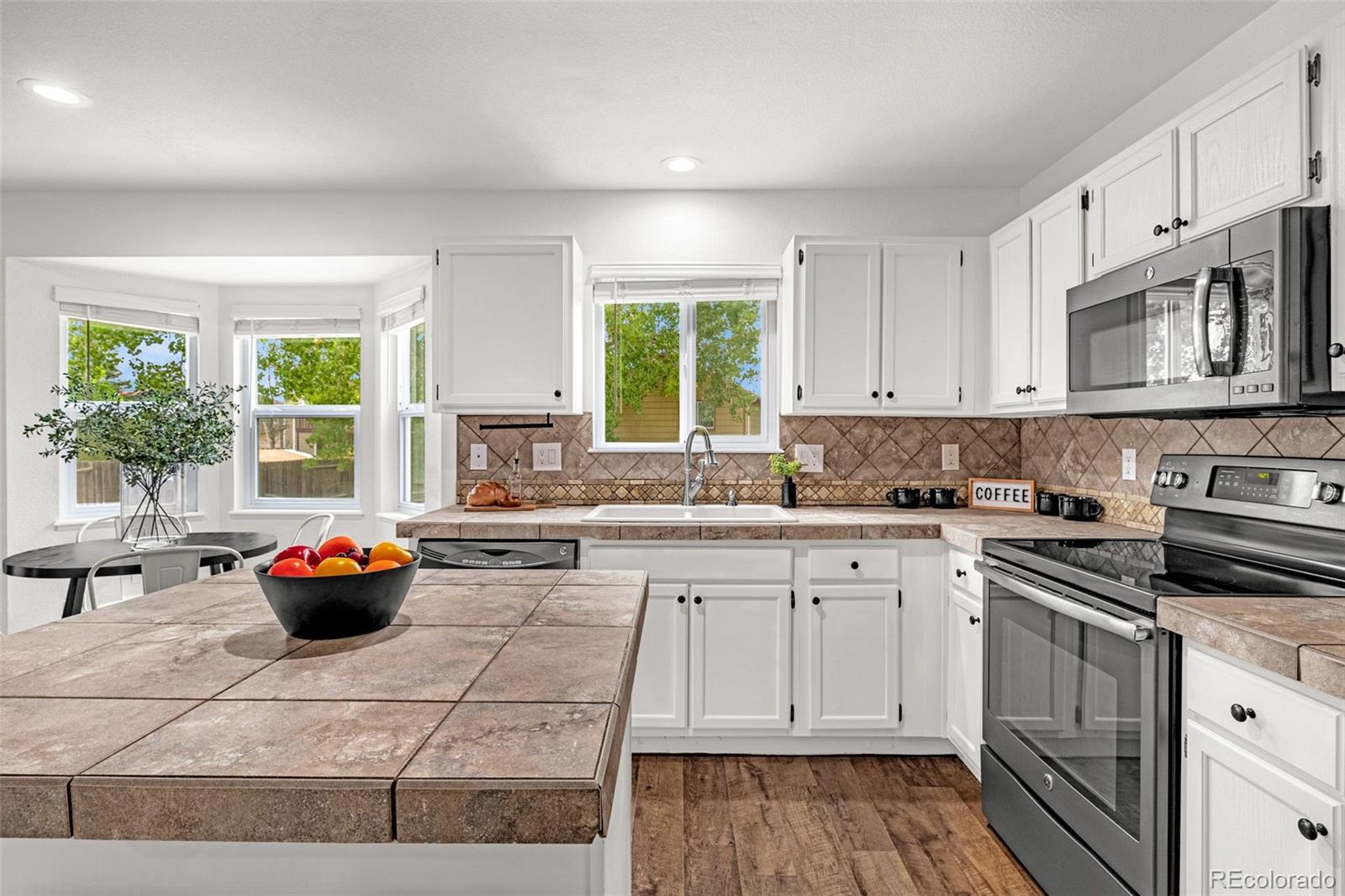 MLS Image #12 for 914  daffodil street,fountain, Colorado