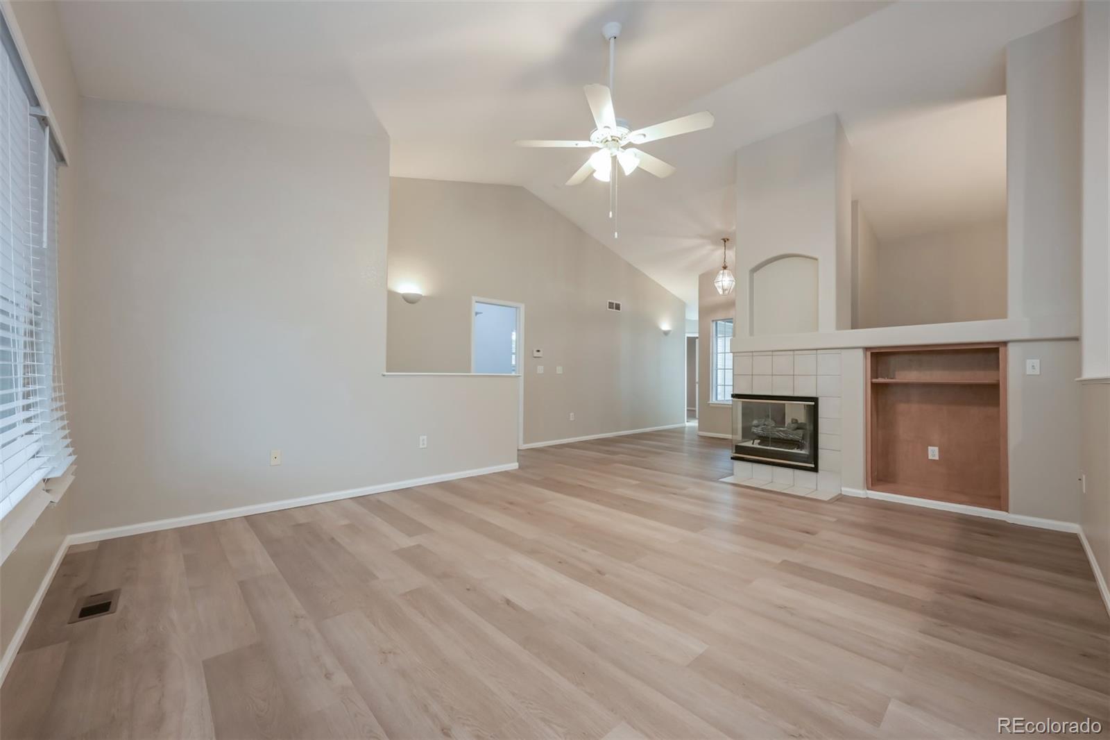 MLS Image #2 for 4835 s danube way,aurora, Colorado