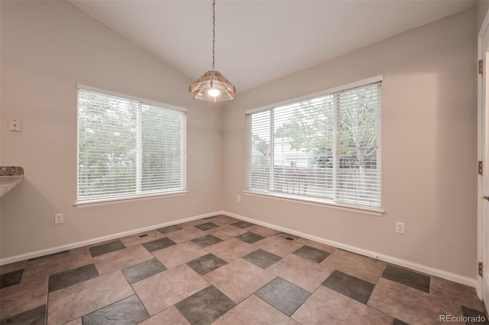 MLS Image #4 for 4835 s danube way,aurora, Colorado