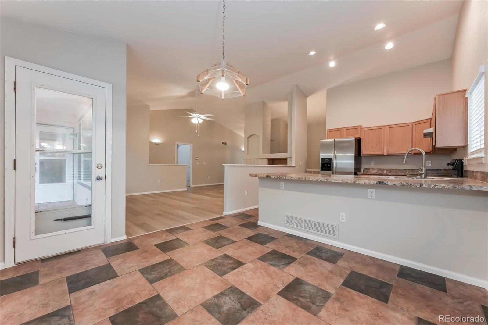 MLS Image #5 for 4835 s danube way,aurora, Colorado