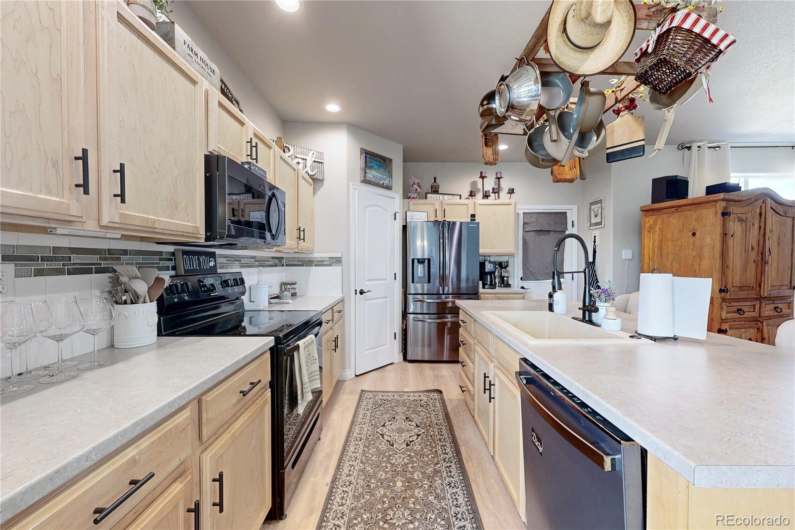 MLS Image #13 for 1002  maplebrook drive,windsor, Colorado