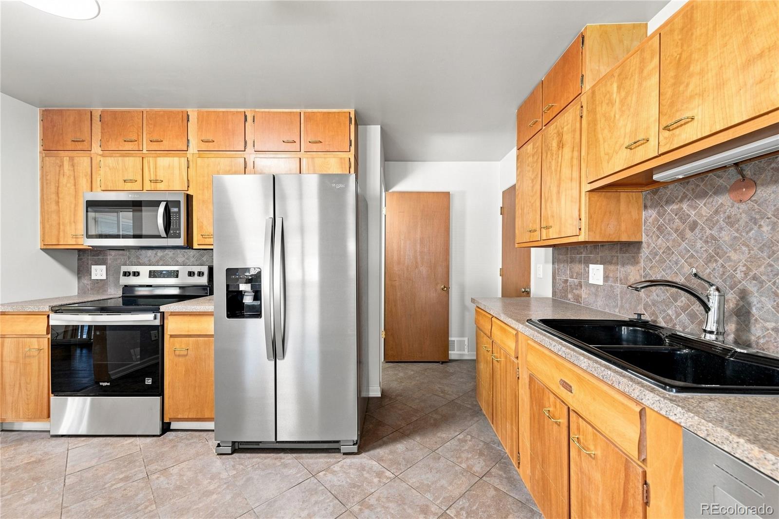MLS Image #12 for 8035 e jefferson place,denver, Colorado