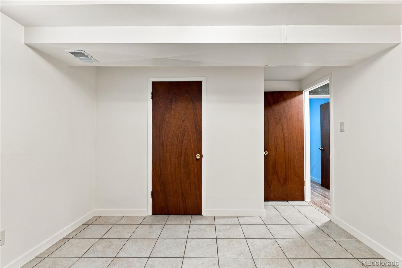 MLS Image #31 for 8035 e jefferson place,denver, Colorado