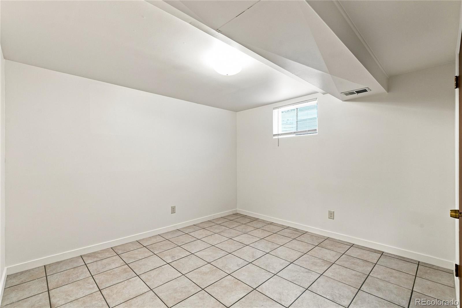 MLS Image #32 for 8035 e jefferson place,denver, Colorado
