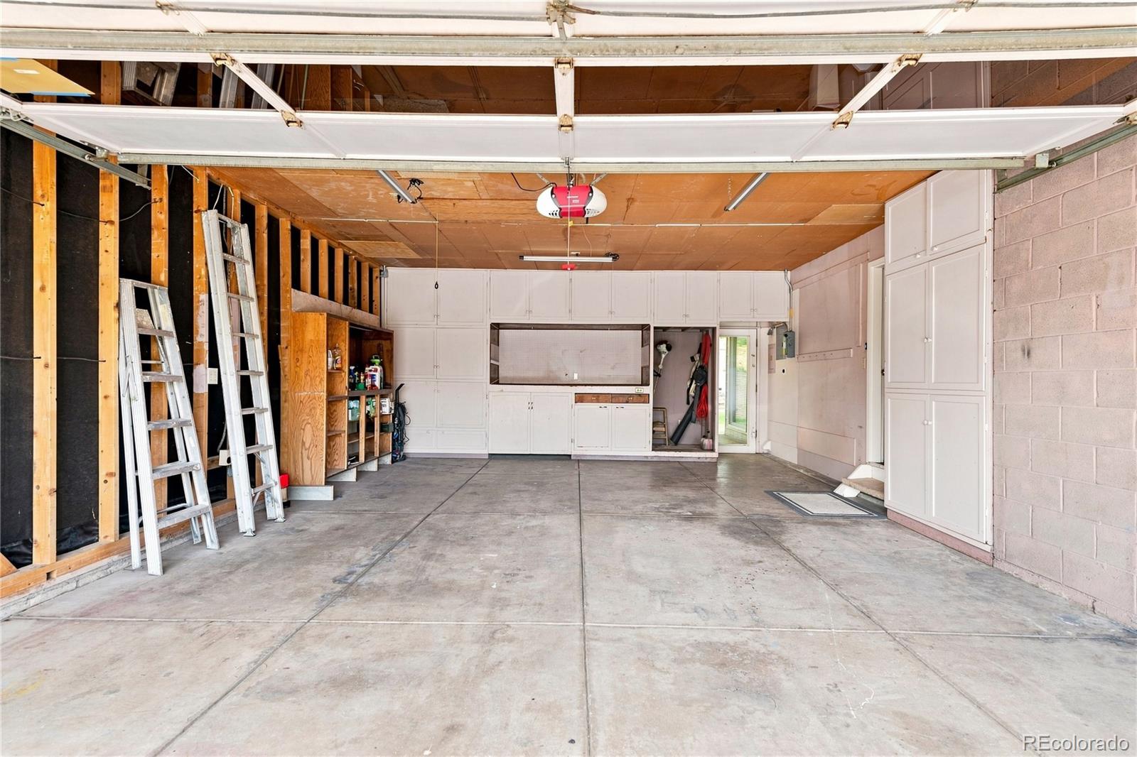MLS Image #39 for 8035 e jefferson place,denver, Colorado