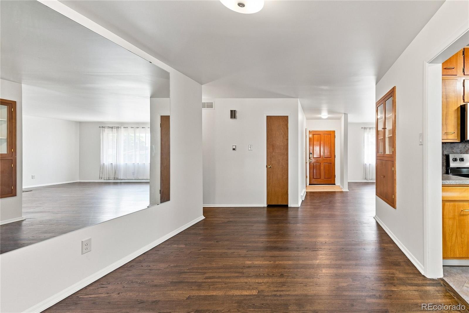 MLS Image #7 for 8035 e jefferson place,denver, Colorado