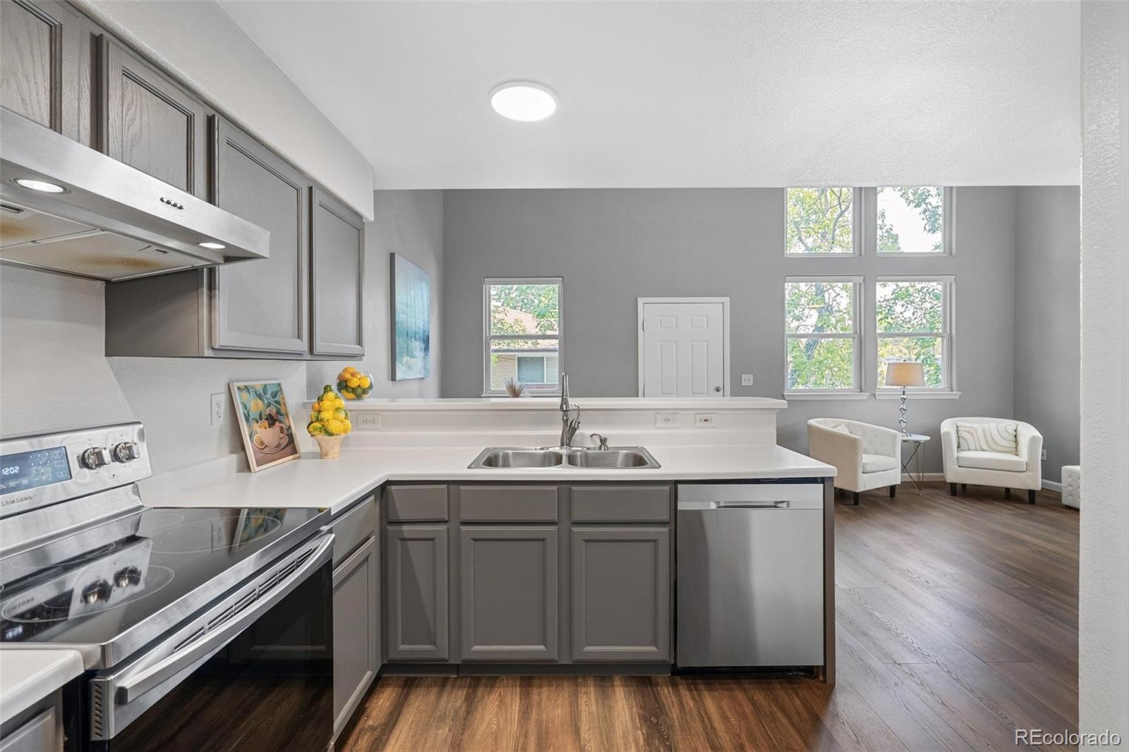 MLS Image #9 for 6450 w 44th ##8 place,wheat ridge, Colorado