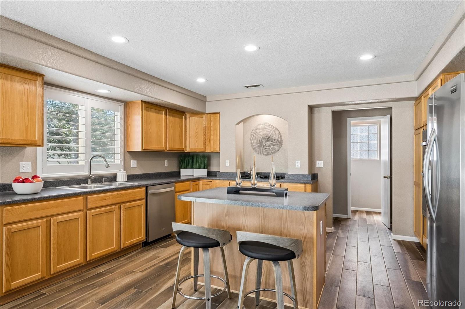 MLS Image #10 for 4898  halifax street,denver, Colorado