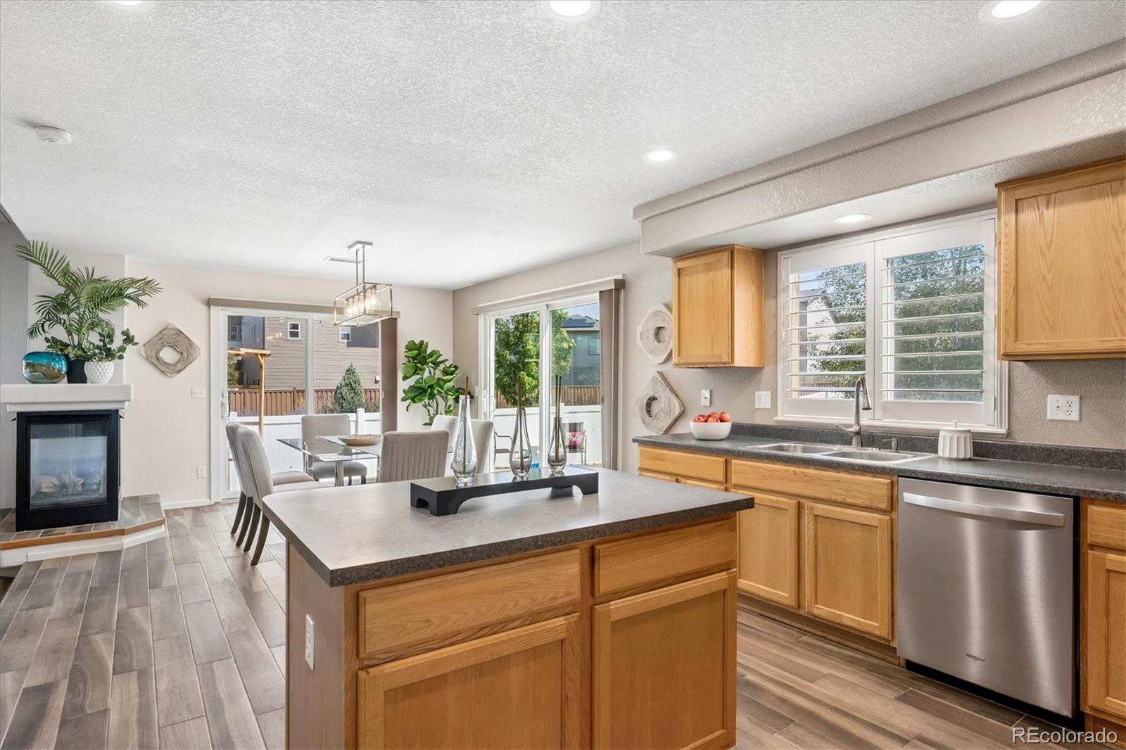 MLS Image #12 for 4898  halifax street,denver, Colorado