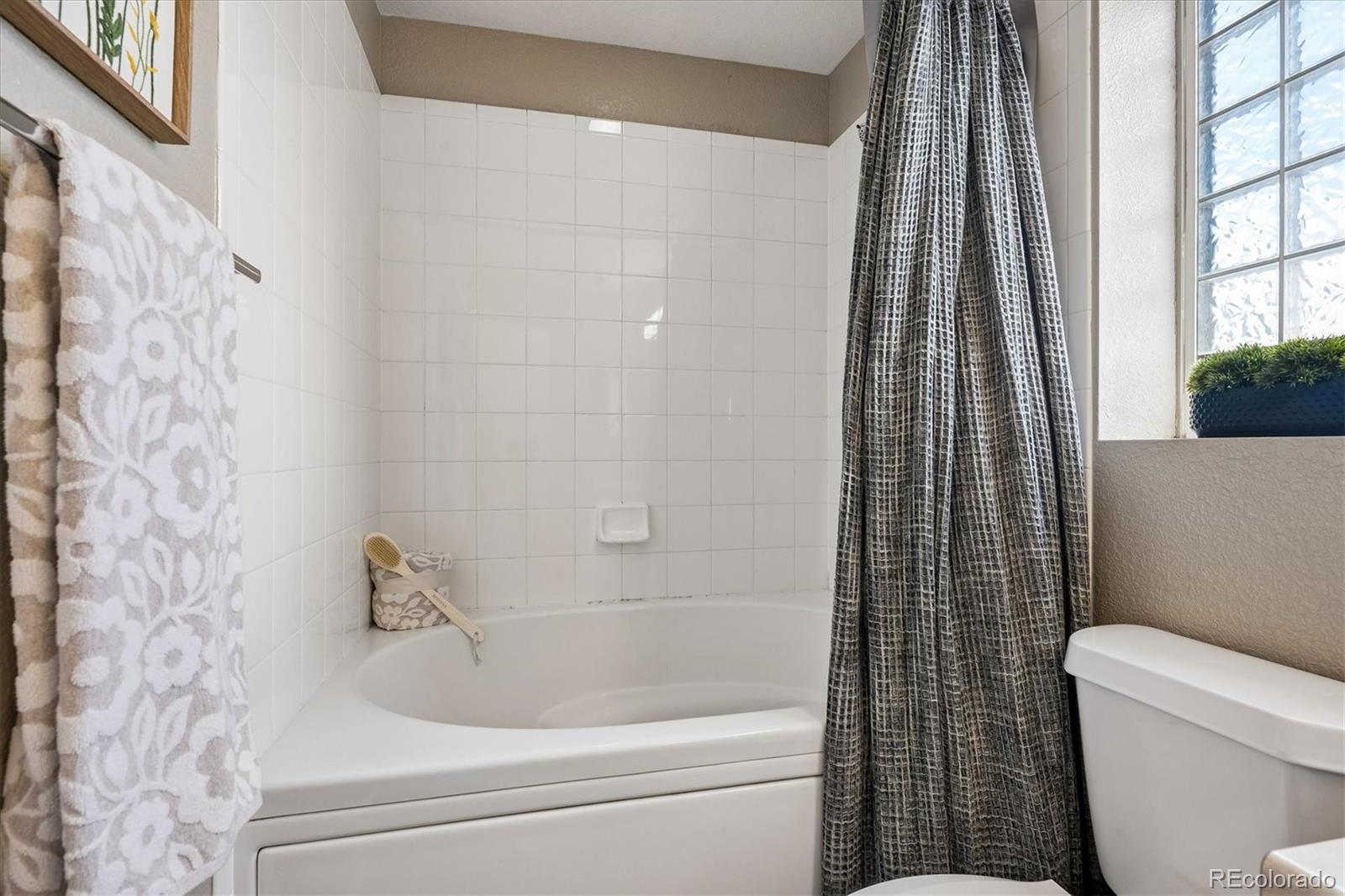 MLS Image #17 for 4898  halifax street,denver, Colorado