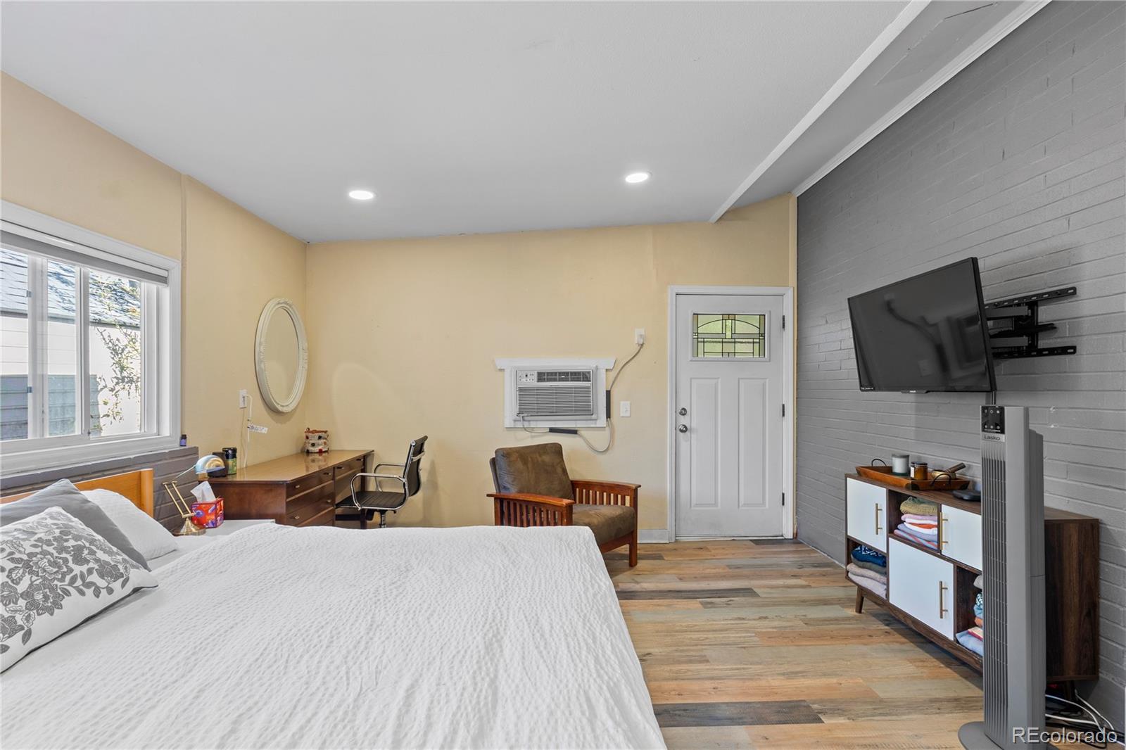 MLS Image #23 for 2767 s newton way,denver, Colorado