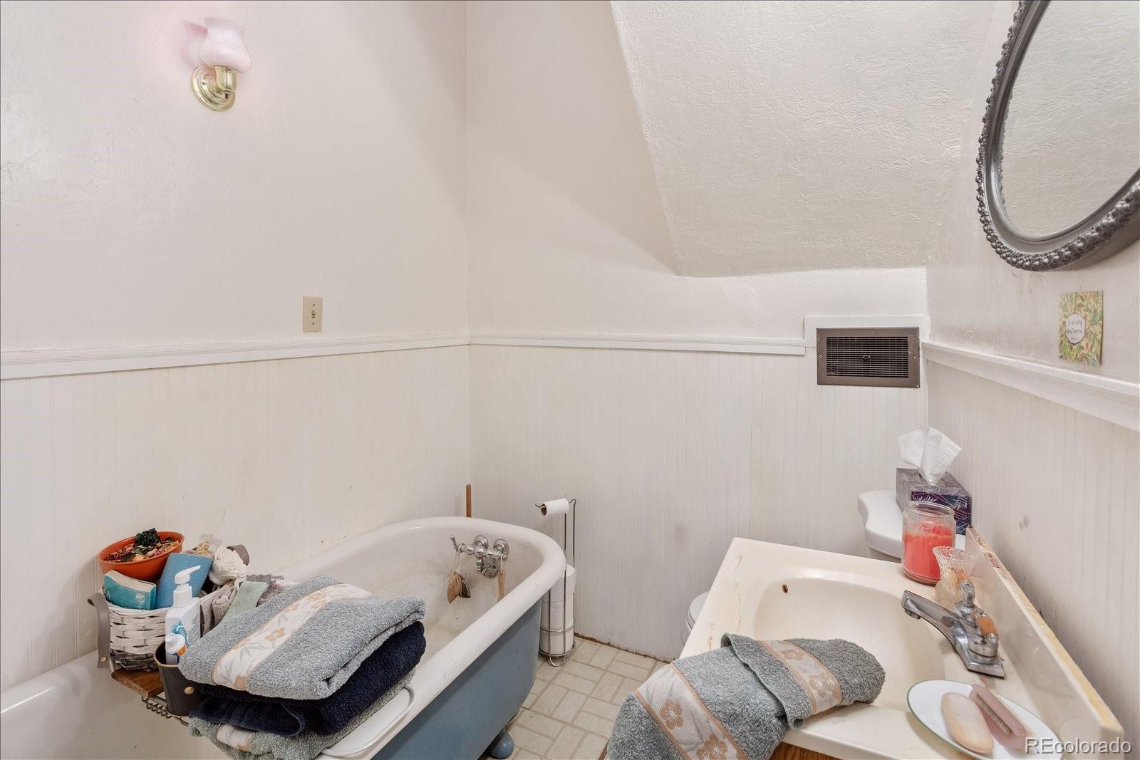 MLS Image #13 for 1040  d street,salida, Colorado