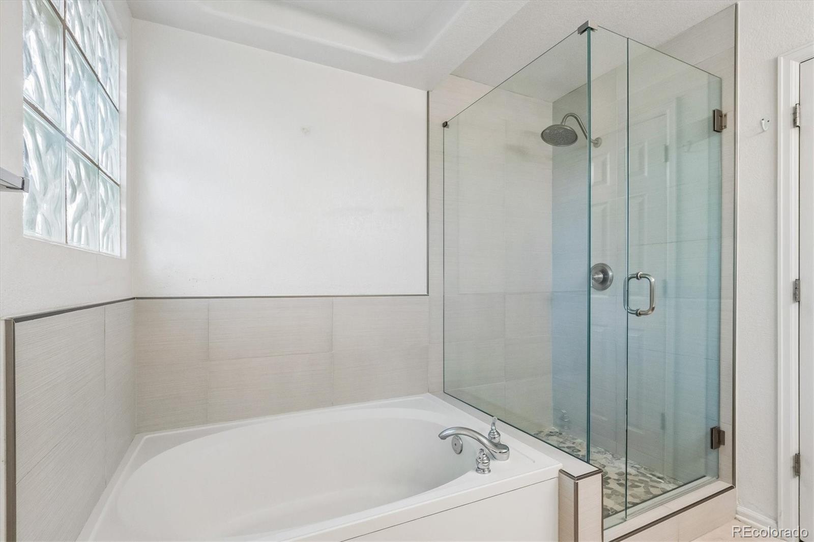 MLS Image #14 for 1407  laurenwood way,littleton, Colorado