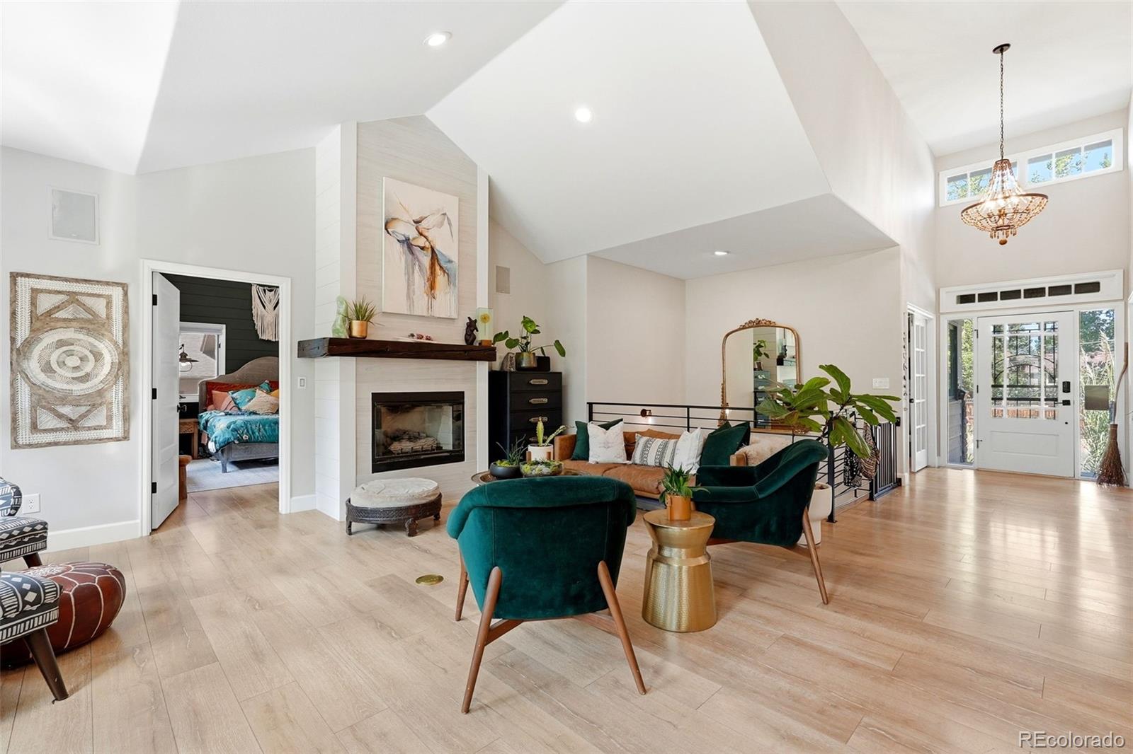MLS Image #11 for 434 e lake place,littleton, Colorado