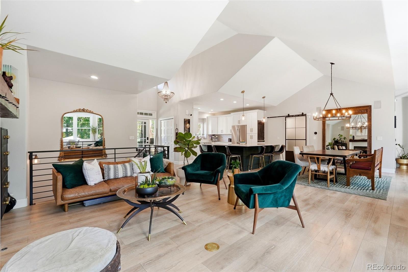 MLS Image #12 for 434 e lake place,littleton, Colorado