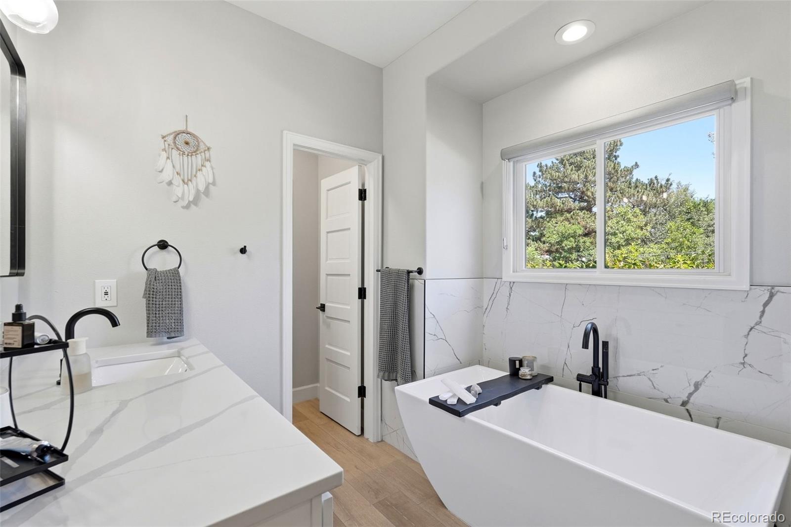 MLS Image #16 for 434 e lake place,littleton, Colorado