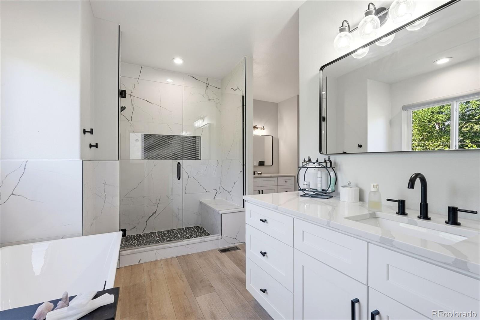MLS Image #17 for 434 e lake place,littleton, Colorado