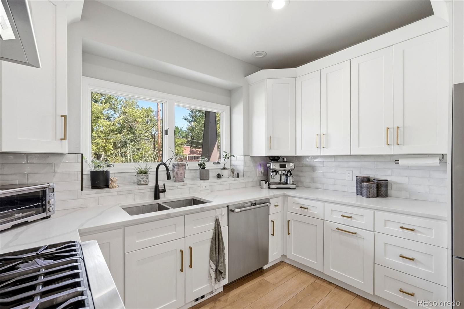 MLS Image #3 for 434 e lake place,littleton, Colorado