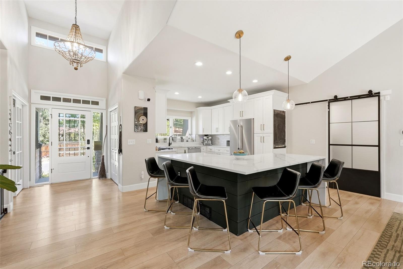MLS Image #4 for 434 e lake place,littleton, Colorado